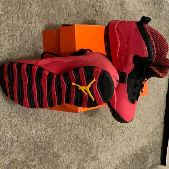 Air Jordan 10 Fusion Red - Picture 4 of 7